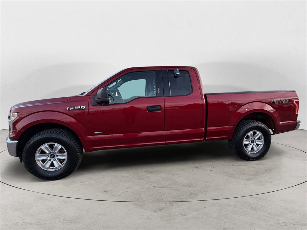 2017 Ford F-150 XLT photo 2