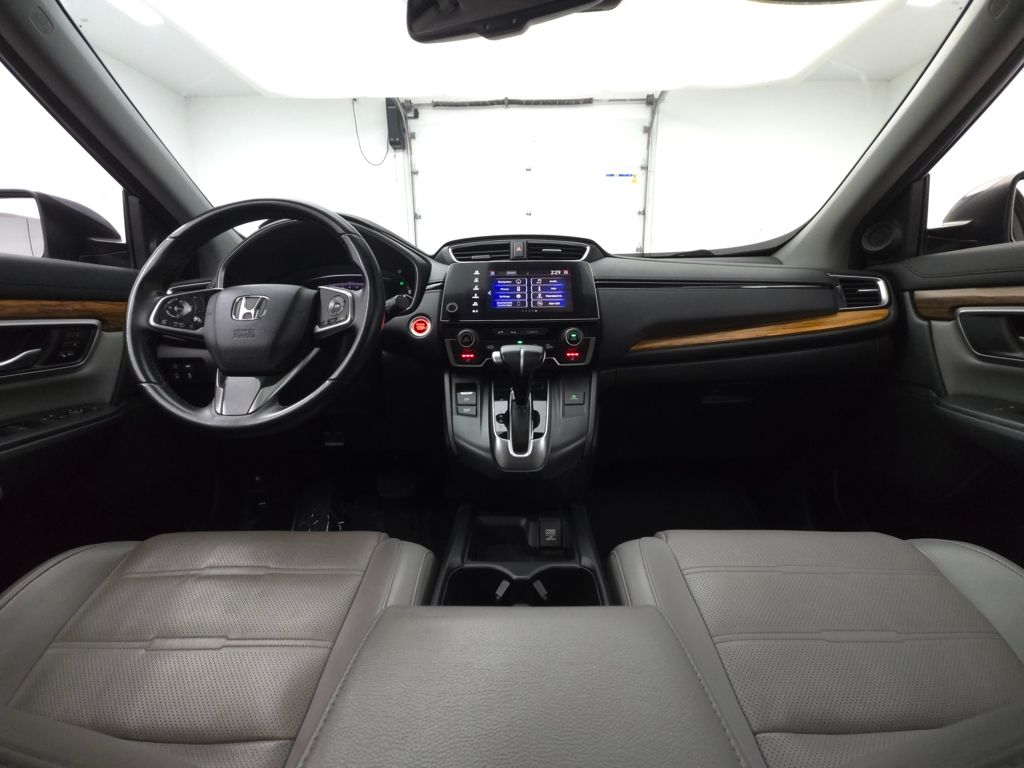 2018 Honda CR-V Touring photo 2