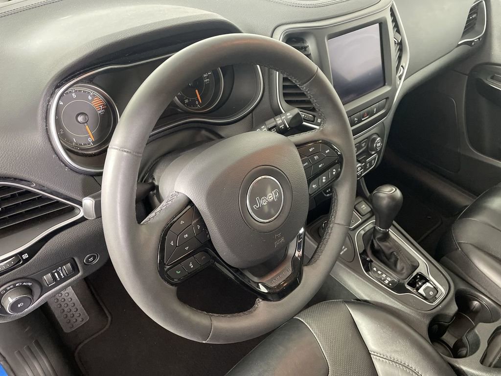 2023 Jeep Cherokee Altitude Lux photo 19