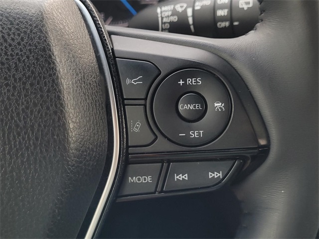 2022 Toyota Venza Limited photo 11