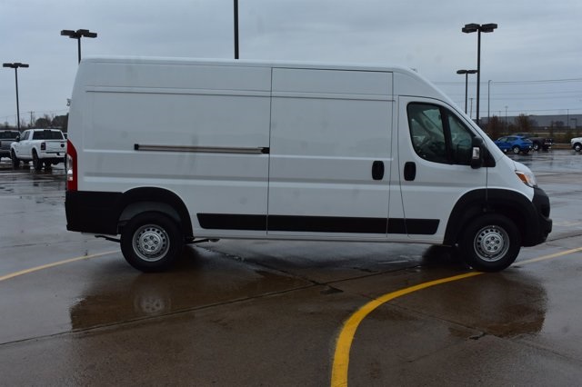 2025 Ram ProMaster 2500 photo 3