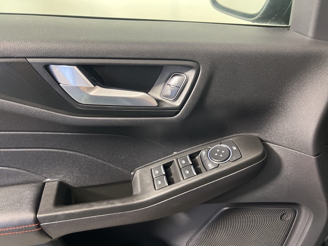 2022 Ford Escape SEL photo 8