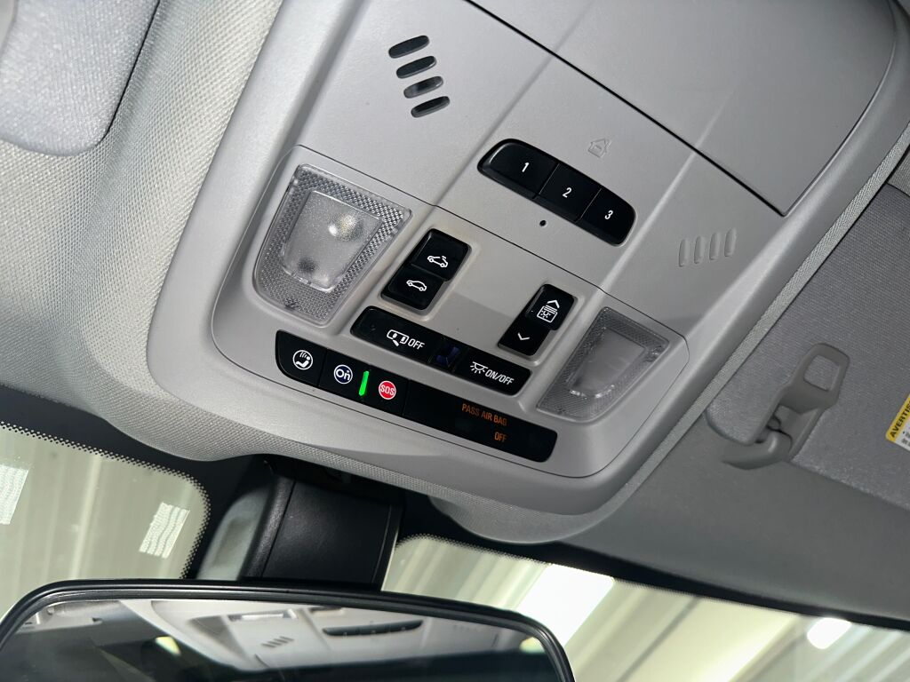 2018 Chevrolet Equinox LT photo 14
