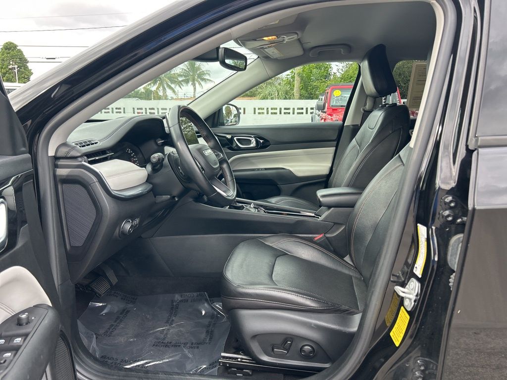 2022 Jeep Compass Limited photo 3