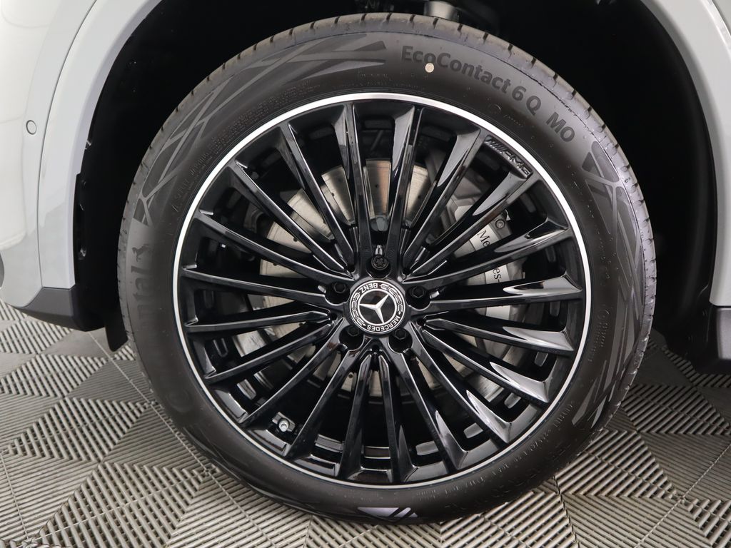 2026 Mercedes Benz GLC 300 photo 28