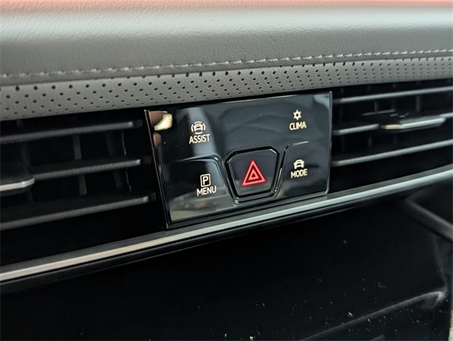 2025 Volkswagen Atlas Peak Edition SE photo 12