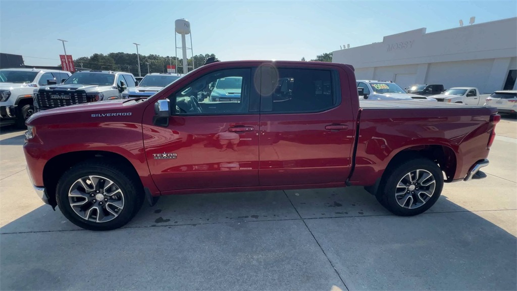 2021 Chevrolet Silverado 1500 LT photo 5