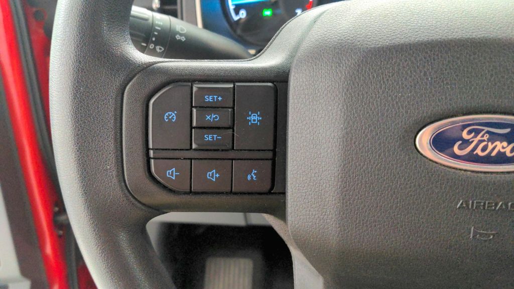 2023 Ford F-150 XLT photo 12