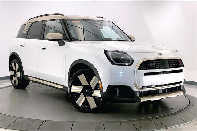 2025 MINI Countryman S's photo