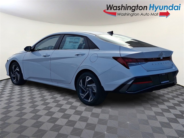 2025 Hyundai Elantra Hybrid Limited photo 3
