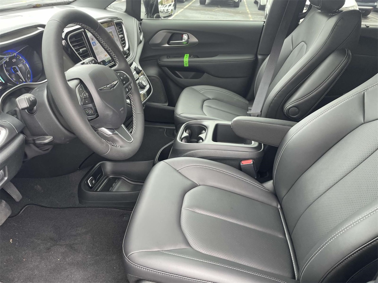 2026 Chrysler Pacifica photo 20