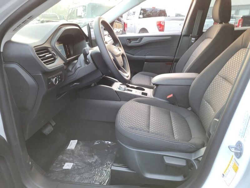 2025 Ford Escape Active photo 4