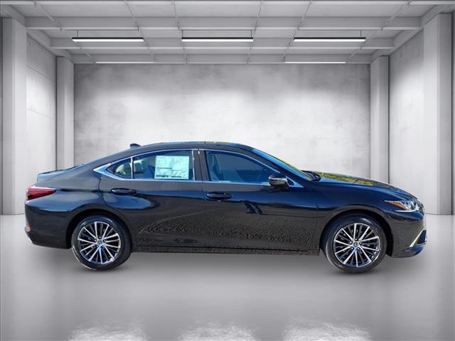 2025 Lexus ES 350 photo 2