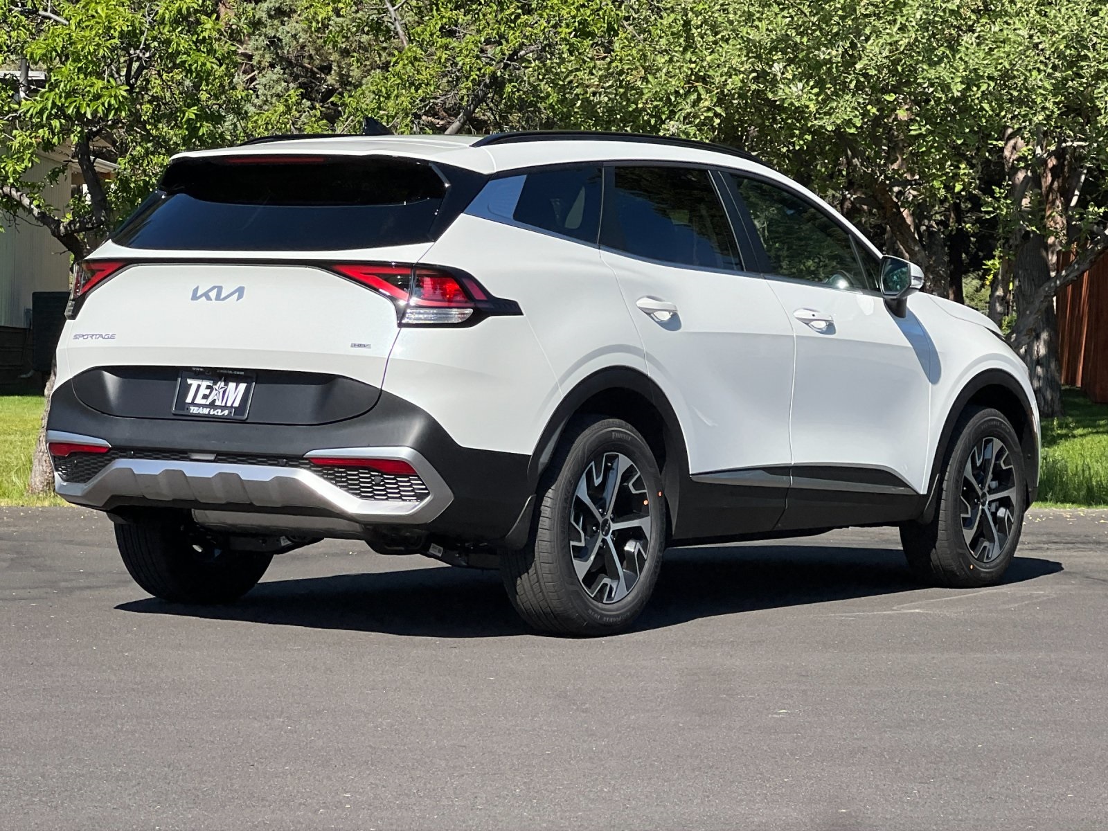 2025 Kia Sportage Hybrid EX photo 4