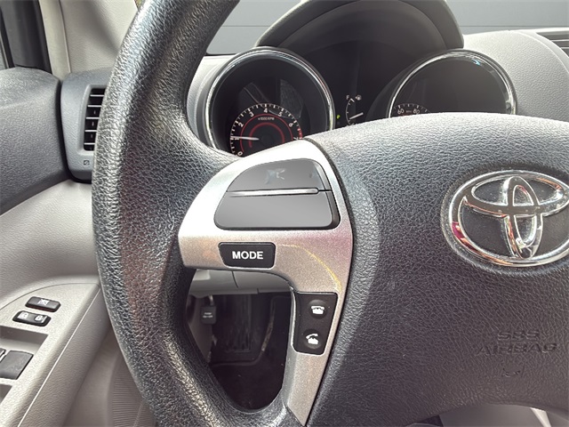 2013 Toyota Highlander Base Plus photo 8