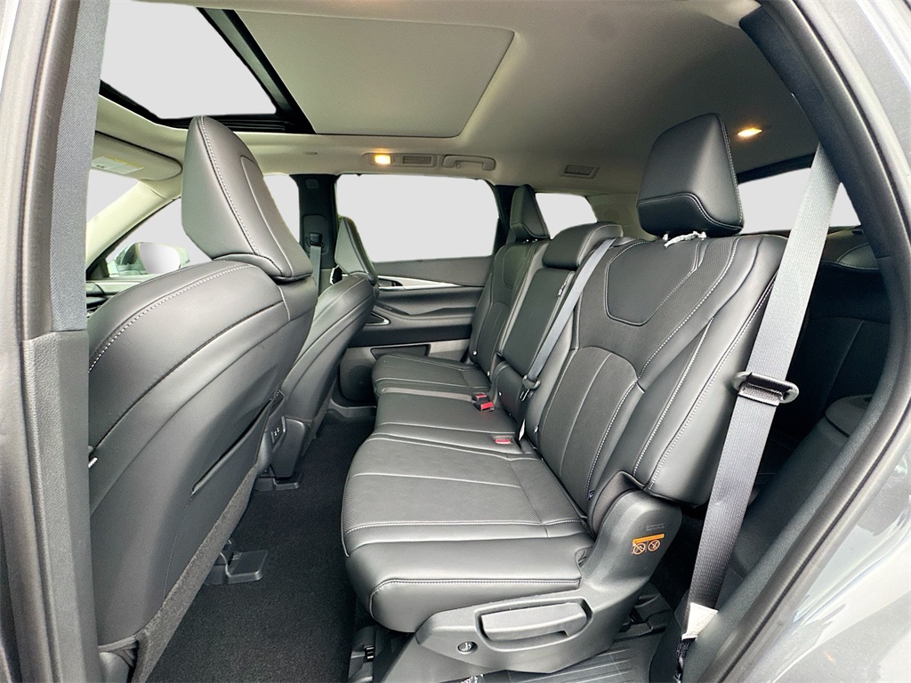 2026 Infiniti QX60 Luxe photo 26