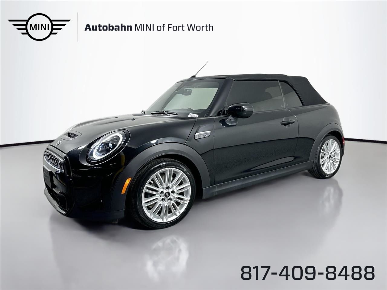 2024 MINI Convertible S's photo