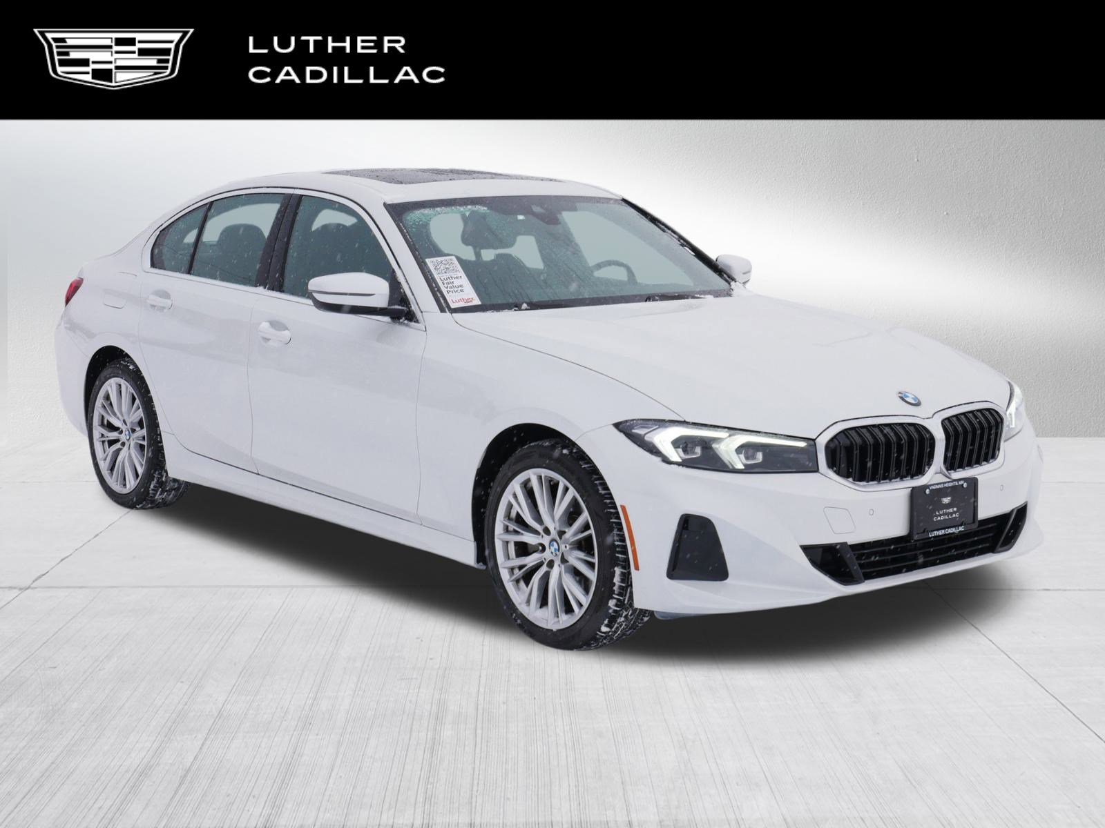 2024 BMW 3 Series 330i's photo