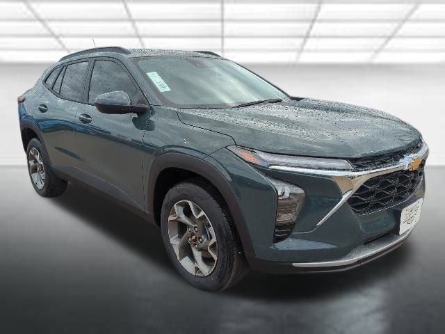2026 Chevrolet Trax LT's photo