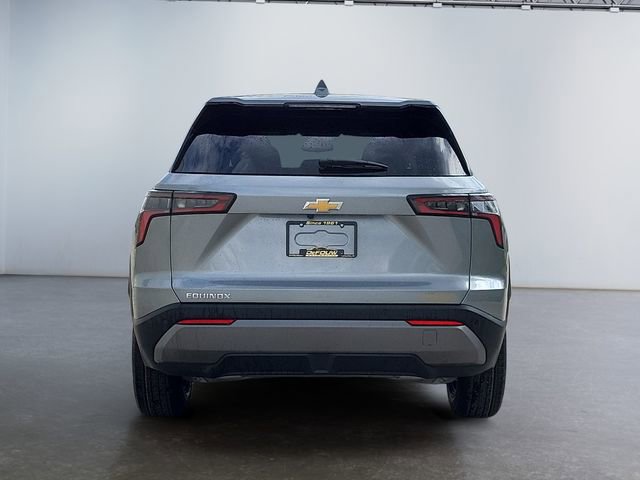 2026 Chevrolet Equinox LT photo 4