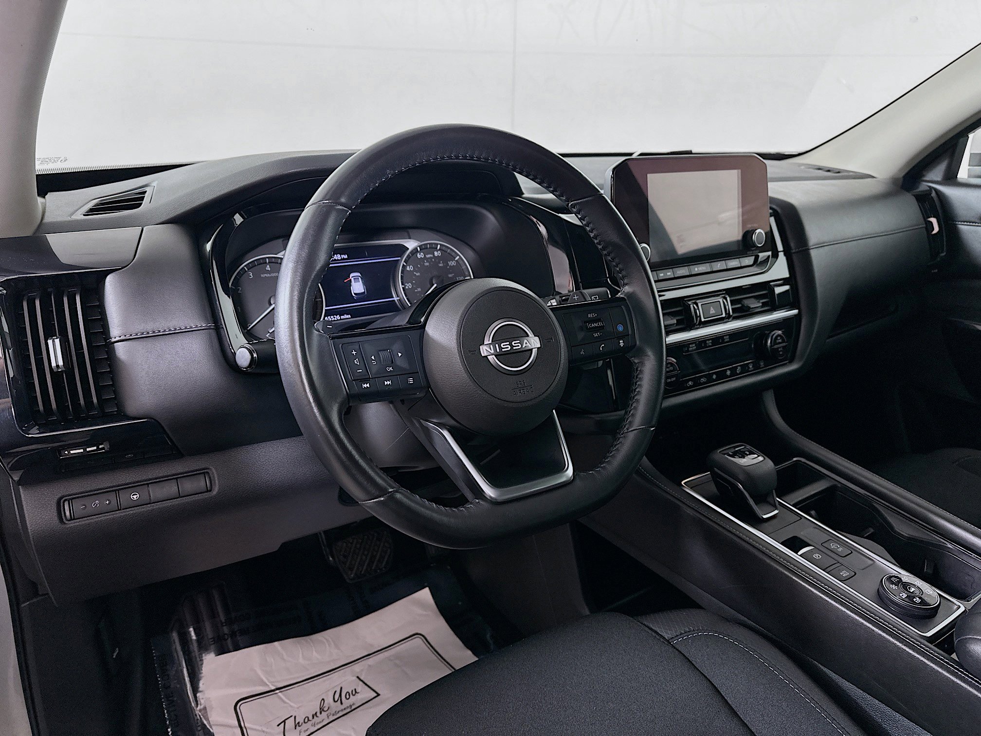 2023 Nissan Pathfinder SV photo 9