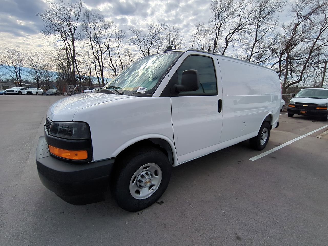 2025 Chevrolet Express Cargo Work Van's photo
