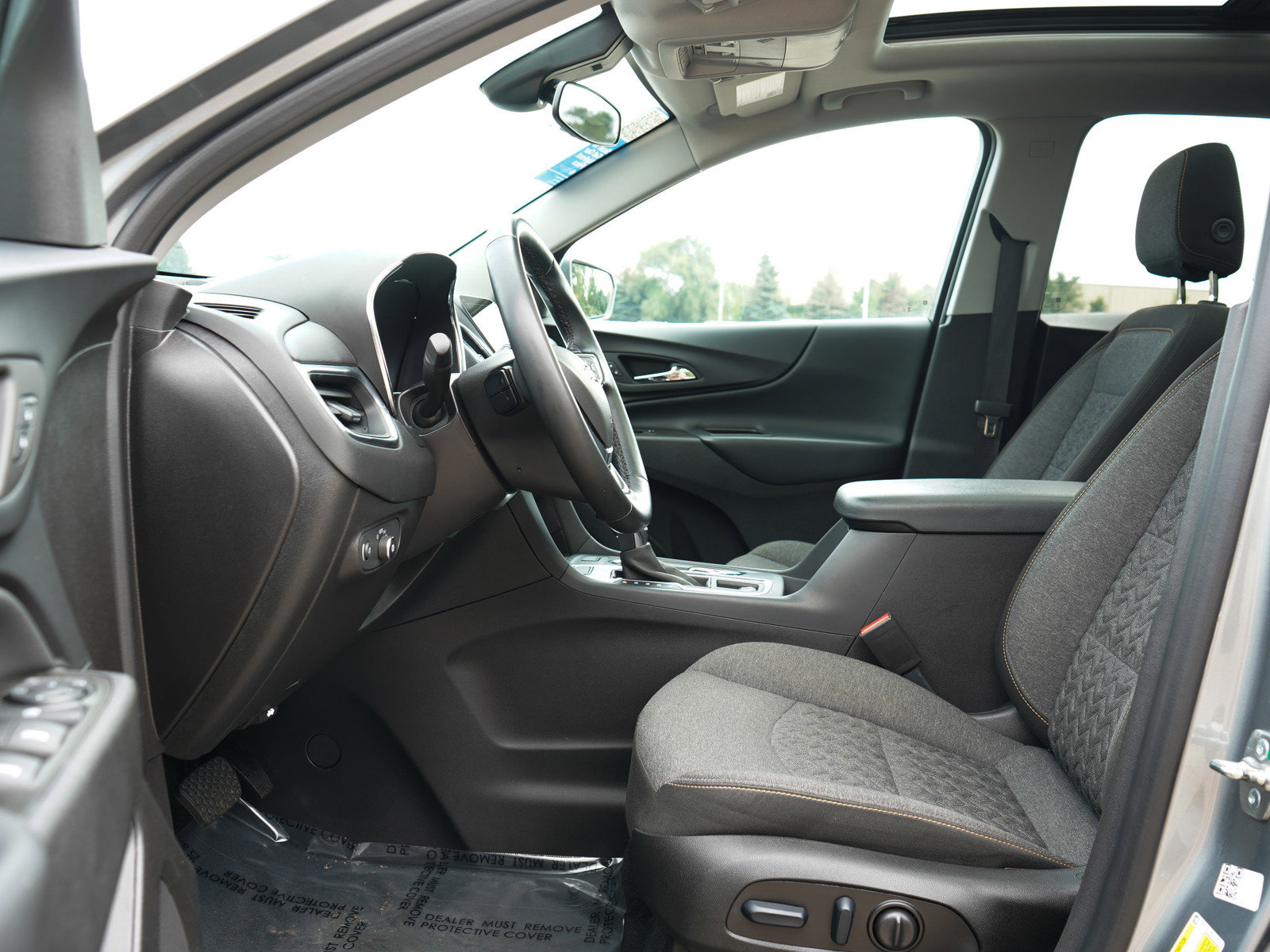 2024 Chevrolet Equinox LT photo 18