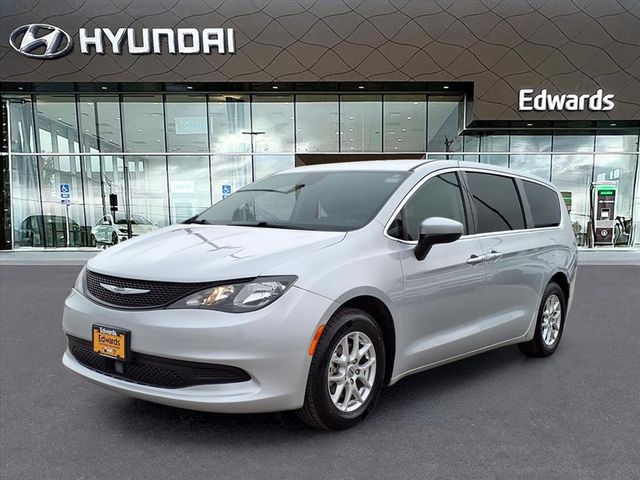 2023 Chrysler Voyager Pre-Owned 2023 Chrysler Voyager LX's photo