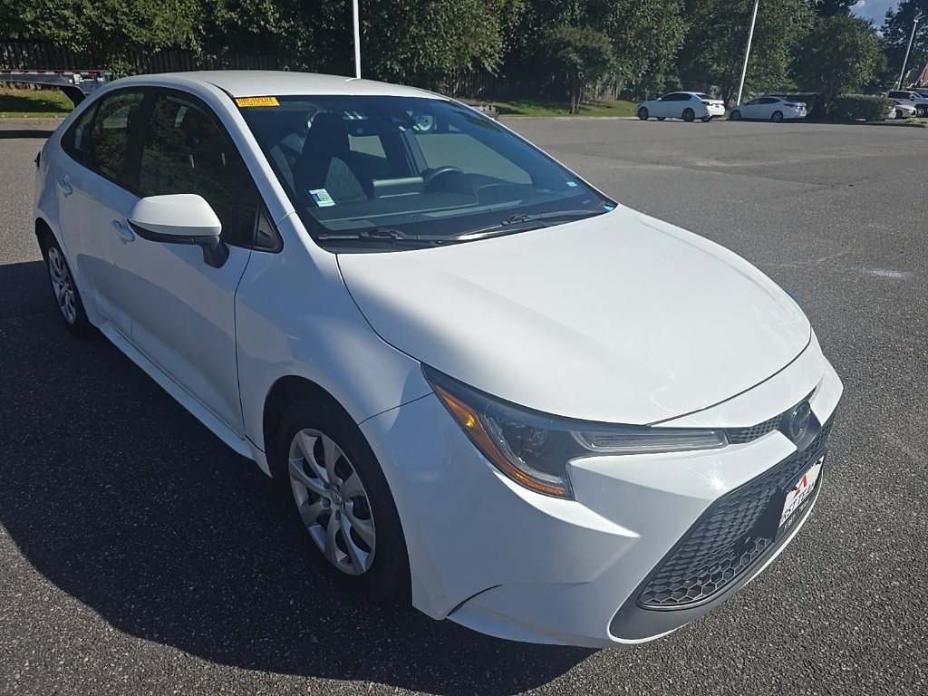 2022 Toyota Corolla LE photo 3