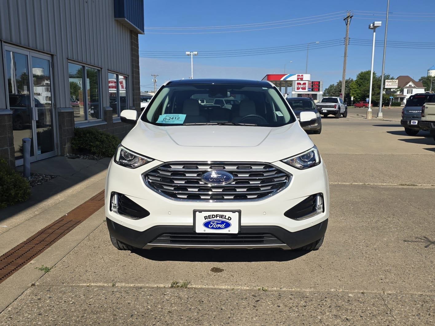 2021 Ford Edge Titanium photo 5