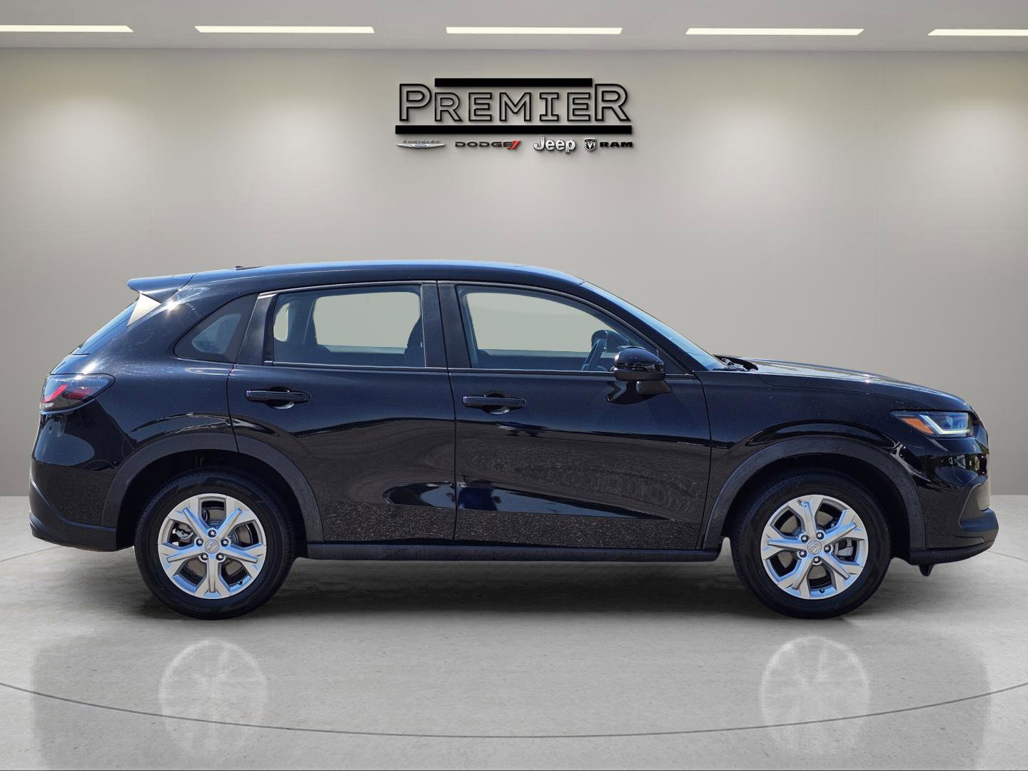 2023 Honda HR-V LX photo 4