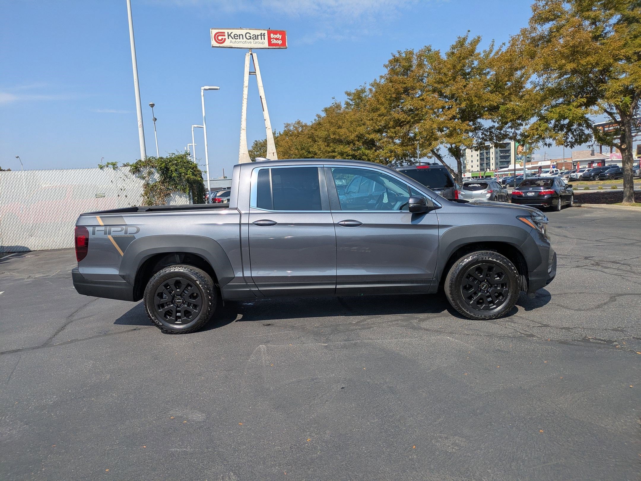 2023 Honda Ridgeline RTL photo 2
