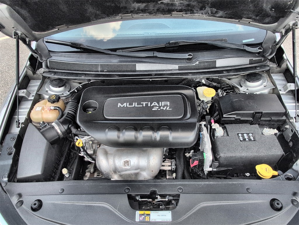 2017 Chrysler 200 Limited photo 24
