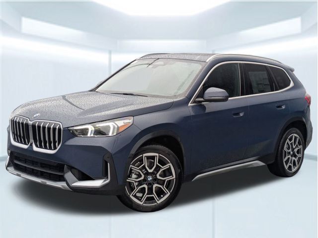 2026 BMW X1 28i's photo