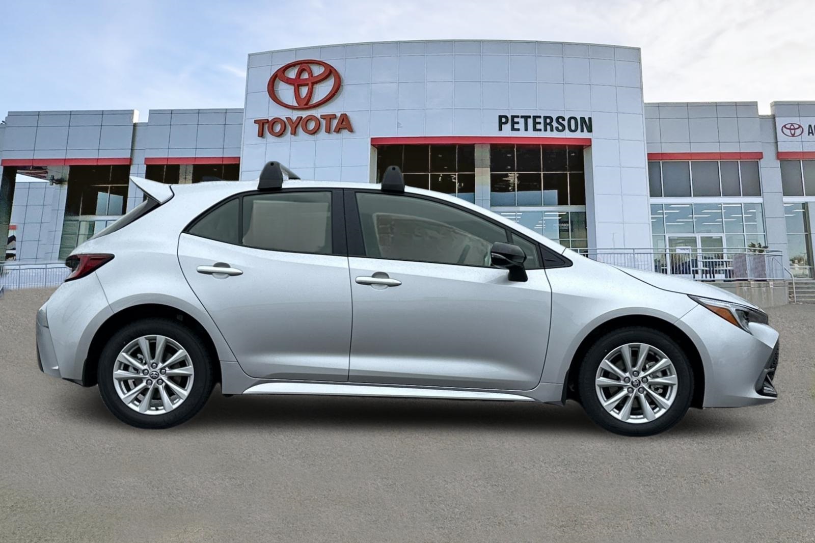 2026 Toyota Corolla SE photo 3