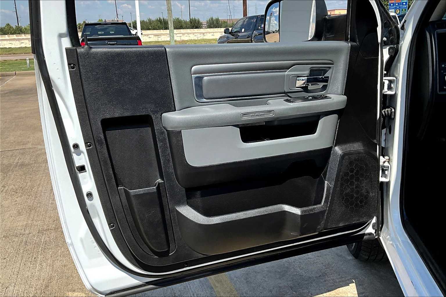 2018 Ram 1500 Tradesman photo 16