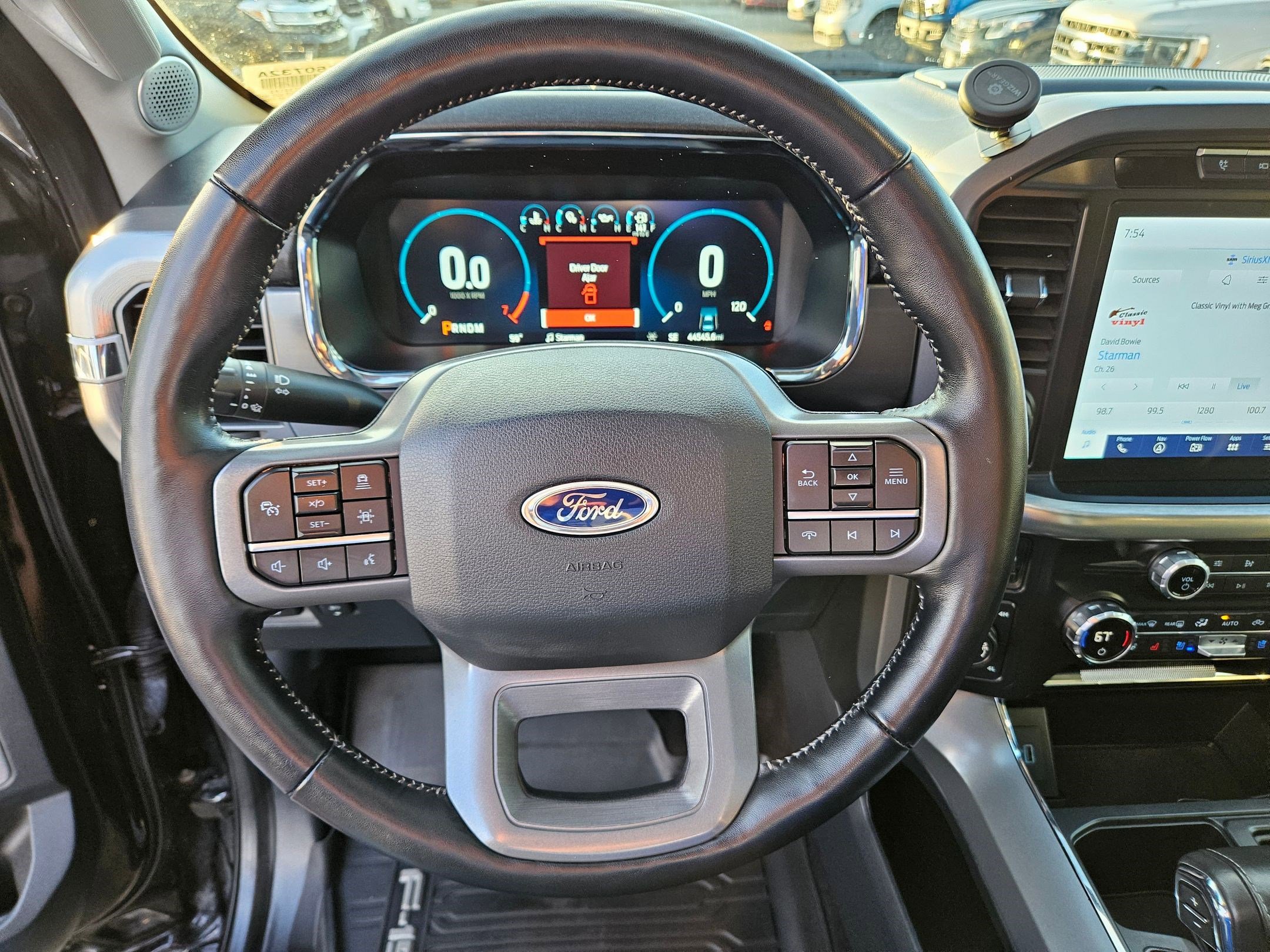 2021 Ford F-150 Lariat photo 14