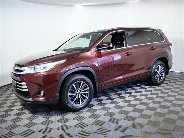 2017 Toyota Highlander XLE photo 4