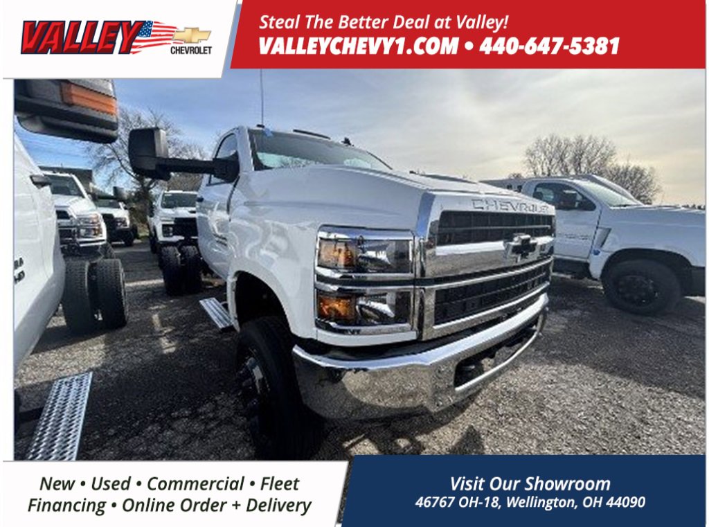 2024 Chevrolet Silverado 4500 Medium Duty Chassis Cab 1LT's photo