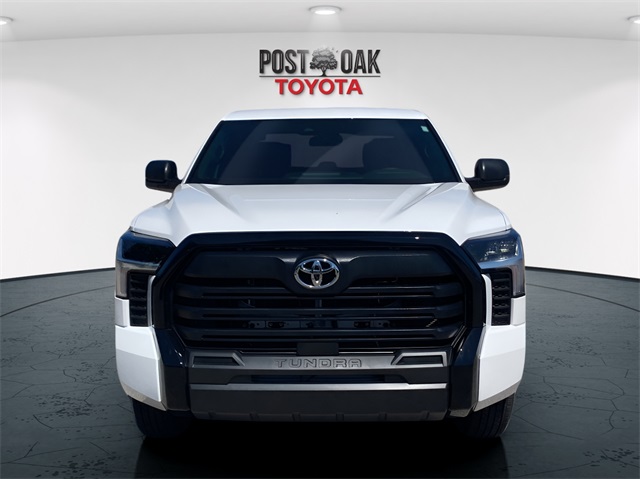 2025 Toyota Tundra SR CrewMax photo 3