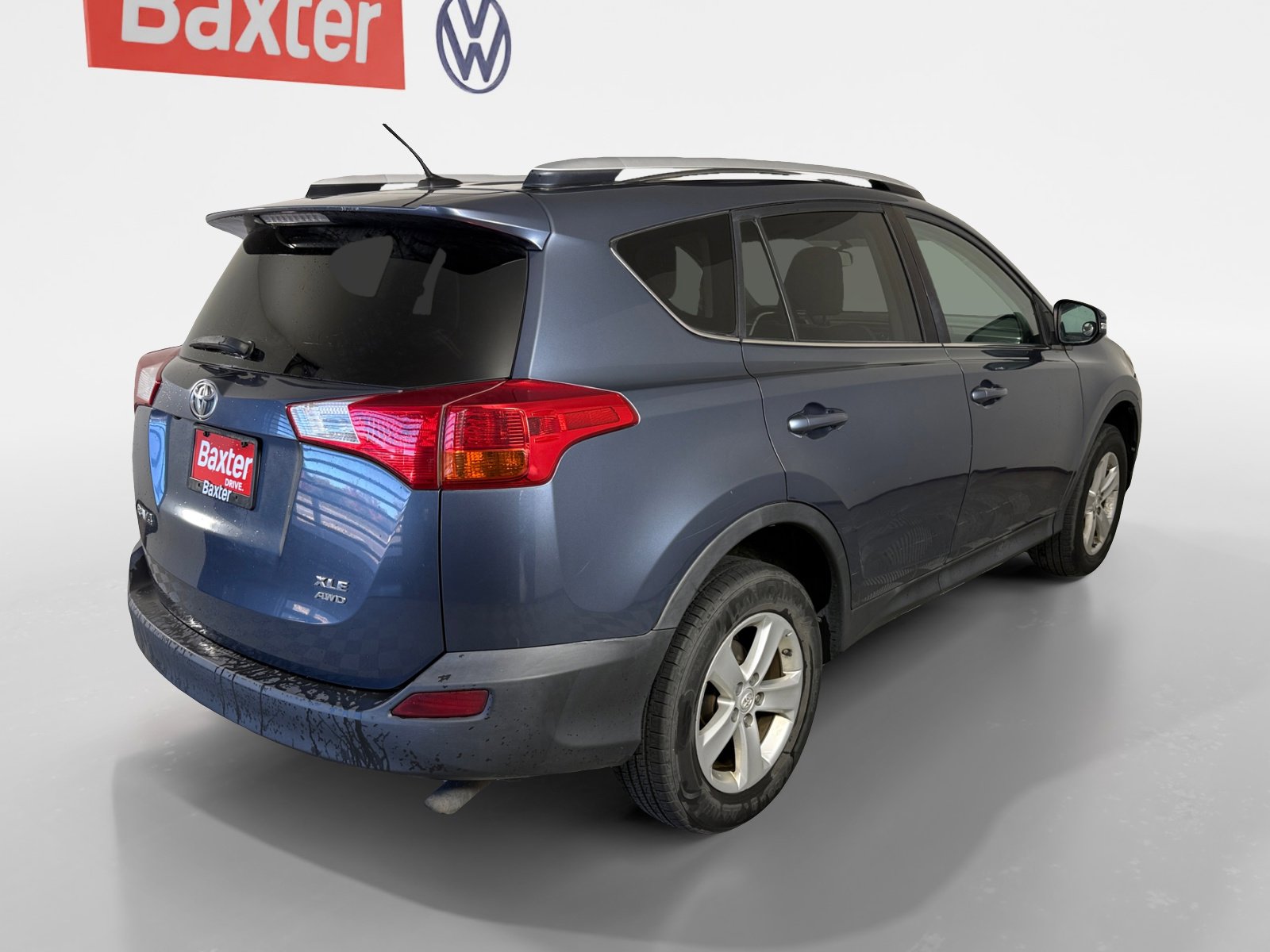2014 Toyota RAV4 XLE photo 4