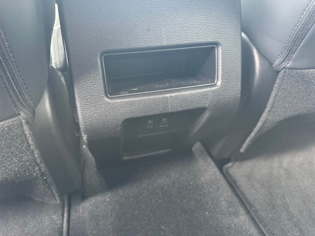 2024 Mitsubishi Outlander photo 14