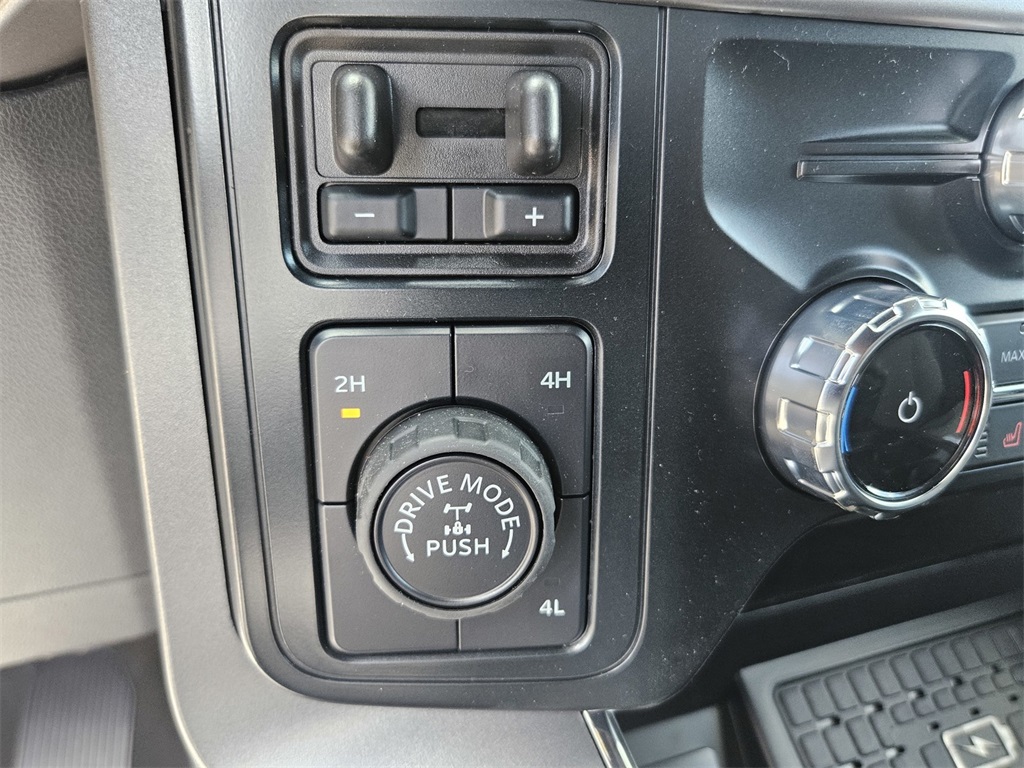 2025 Ford F-150 XLT photo 15