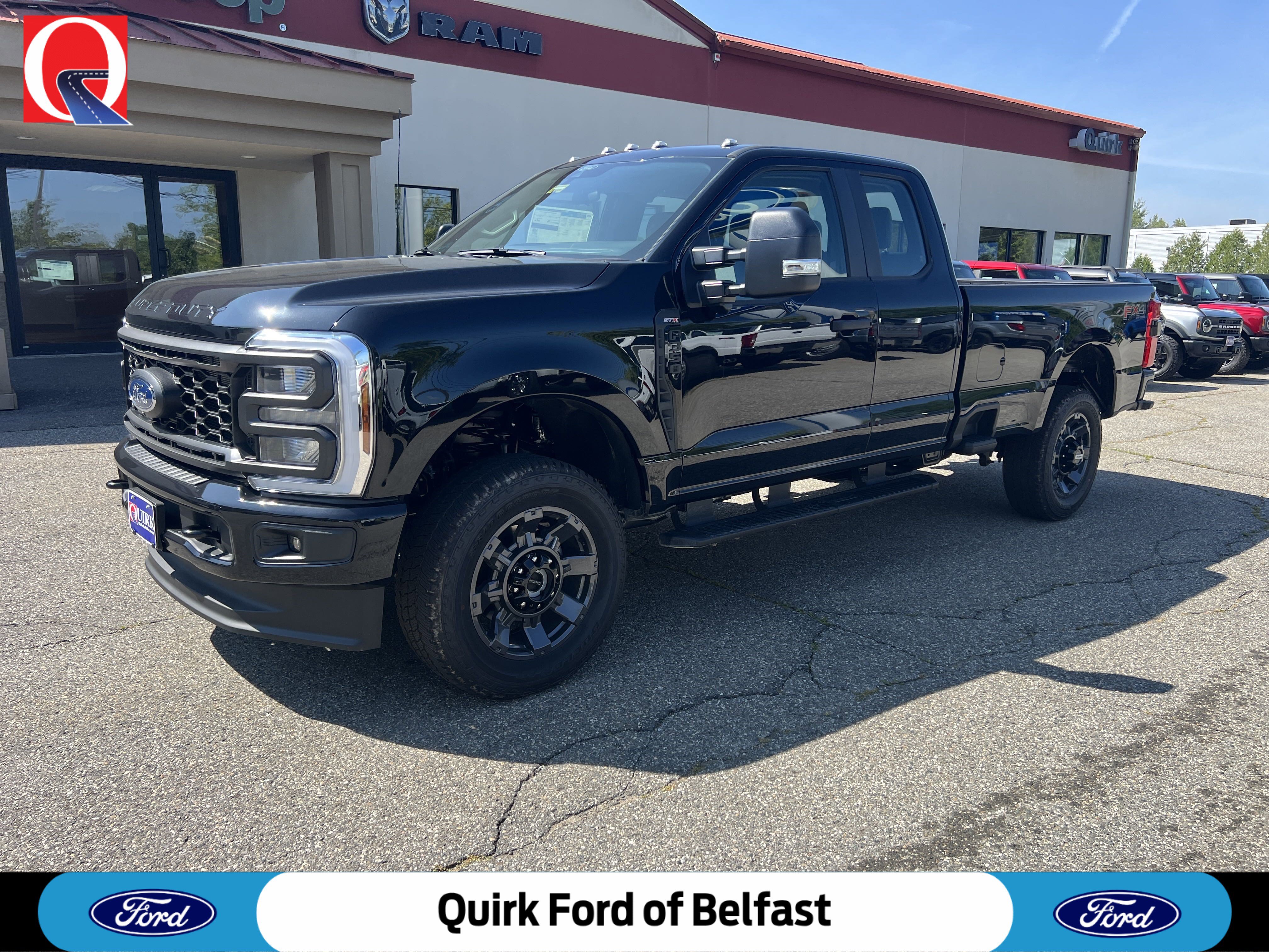 2025 Ford F-350 Super Duty XL's photo