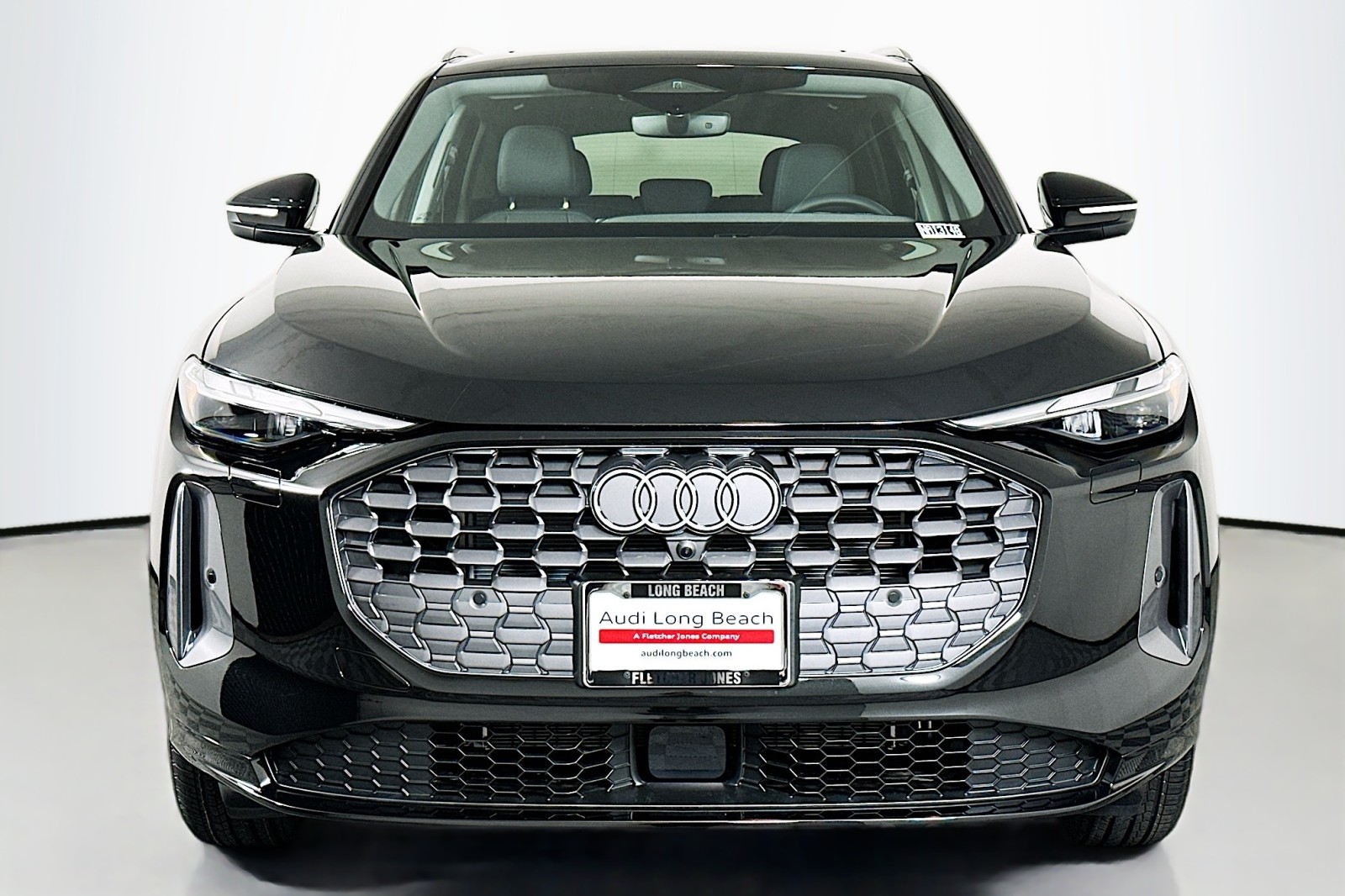 2025 Audi Q5 Premium photo 2