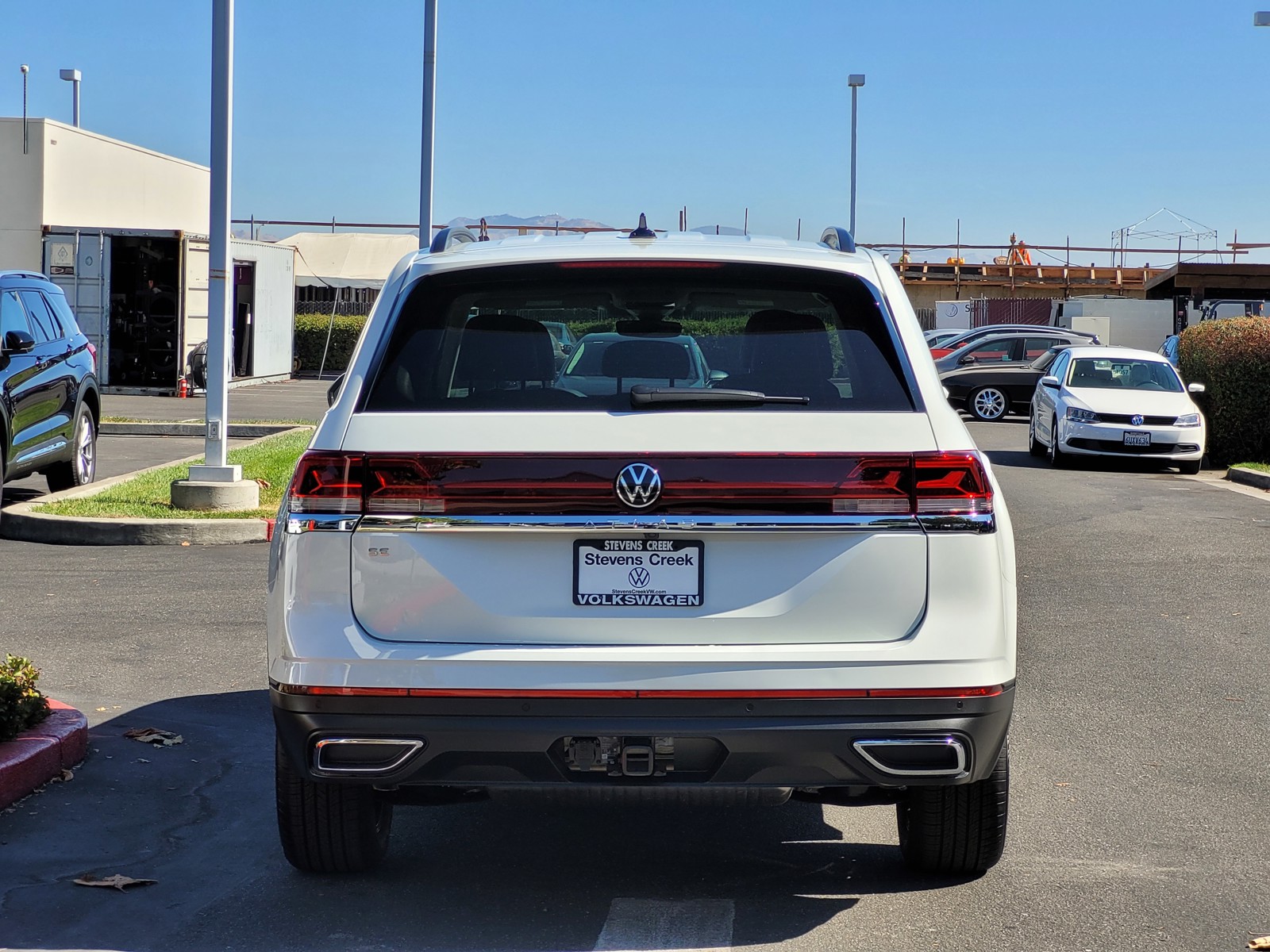 2024 Volkswagen Atlas SE Technology photo 3