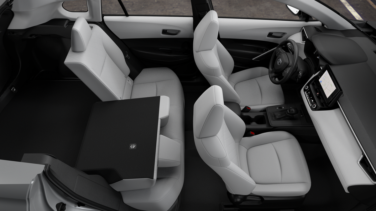 2026 Toyota Corolla Cross L photo 14