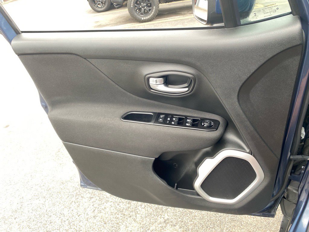 2021 Jeep Renegade Latitude photo 20