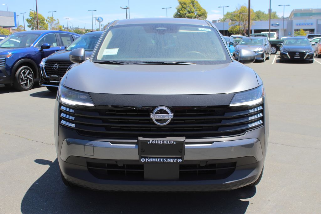 2025 Nissan Kicks SV photo 3