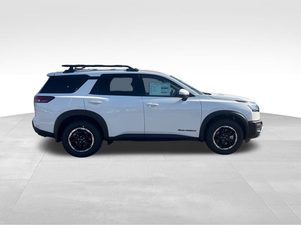2025 Nissan Pathfinder Rock Creek photo 5